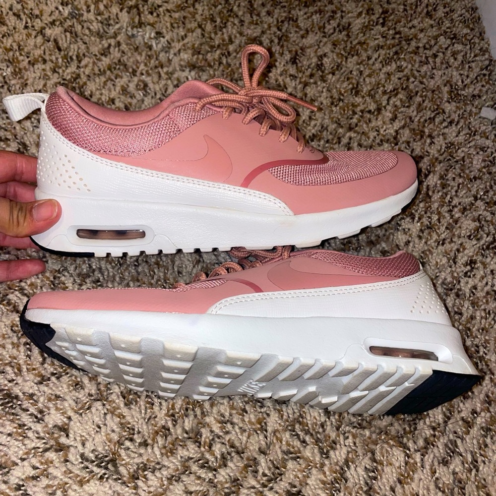 Nike Womens  Air Max Thea